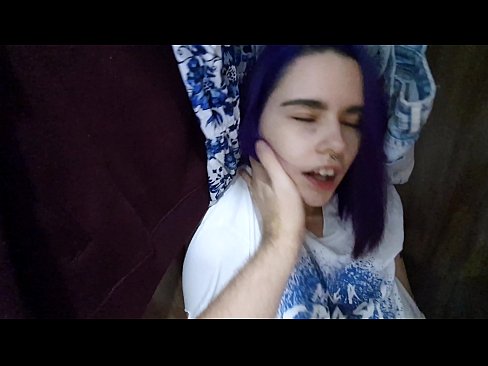 ❤️ Aimsíodh mo SIS sa closet agus chabhraigh sí cum ️  Físeán porn  uainn ga.josporn-com.ru ❤
